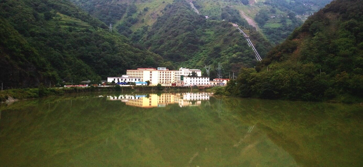 4香格里拉公司办公大楼远景.jpg