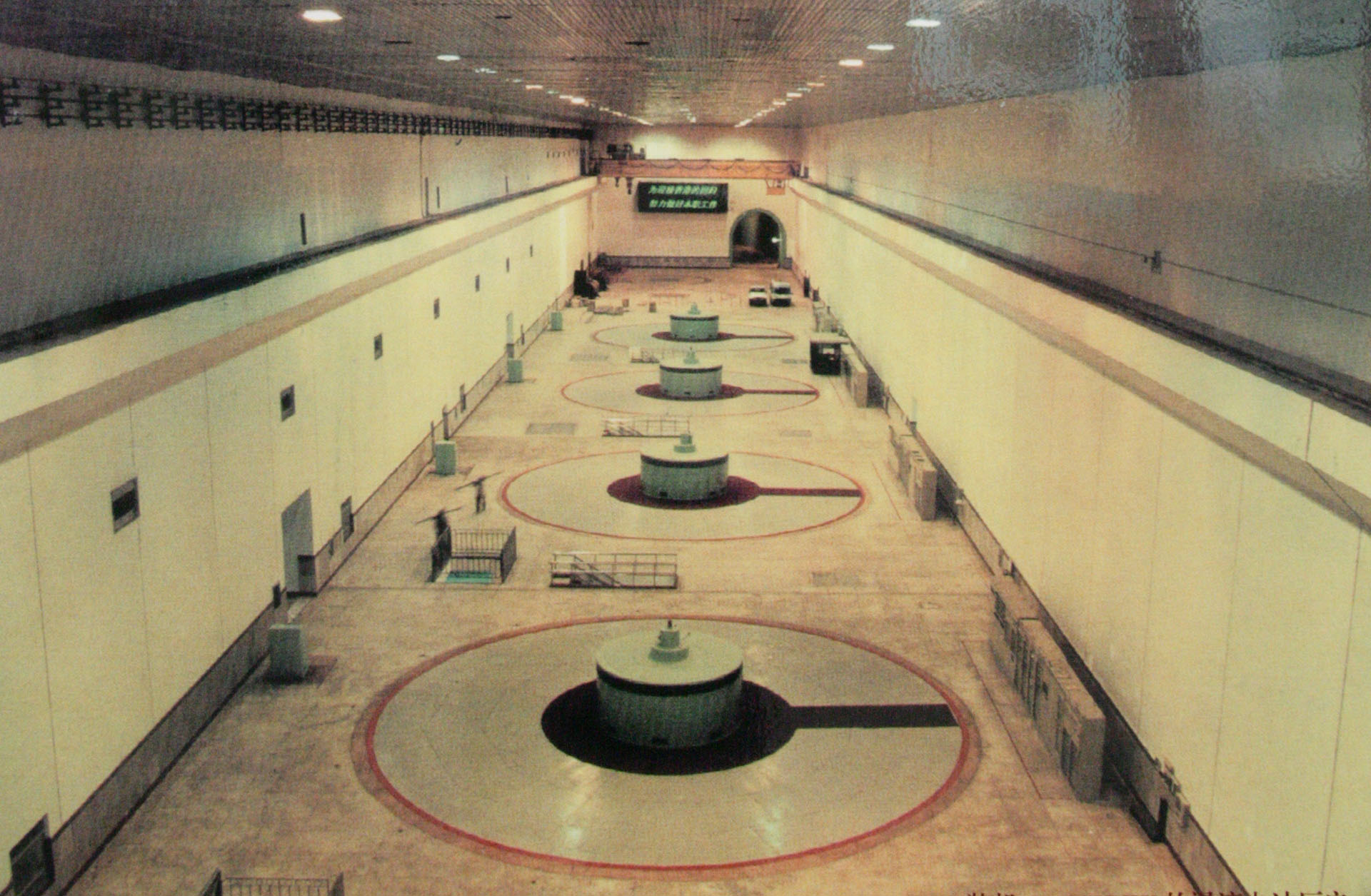 5.漫湾电厂厂房 拷贝.jpg
