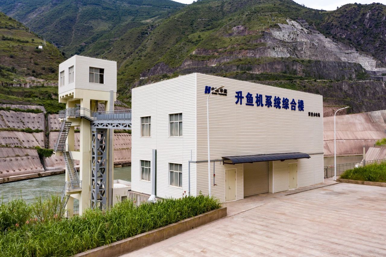 ▲黄登水电站升鱼机系统全景.jpg